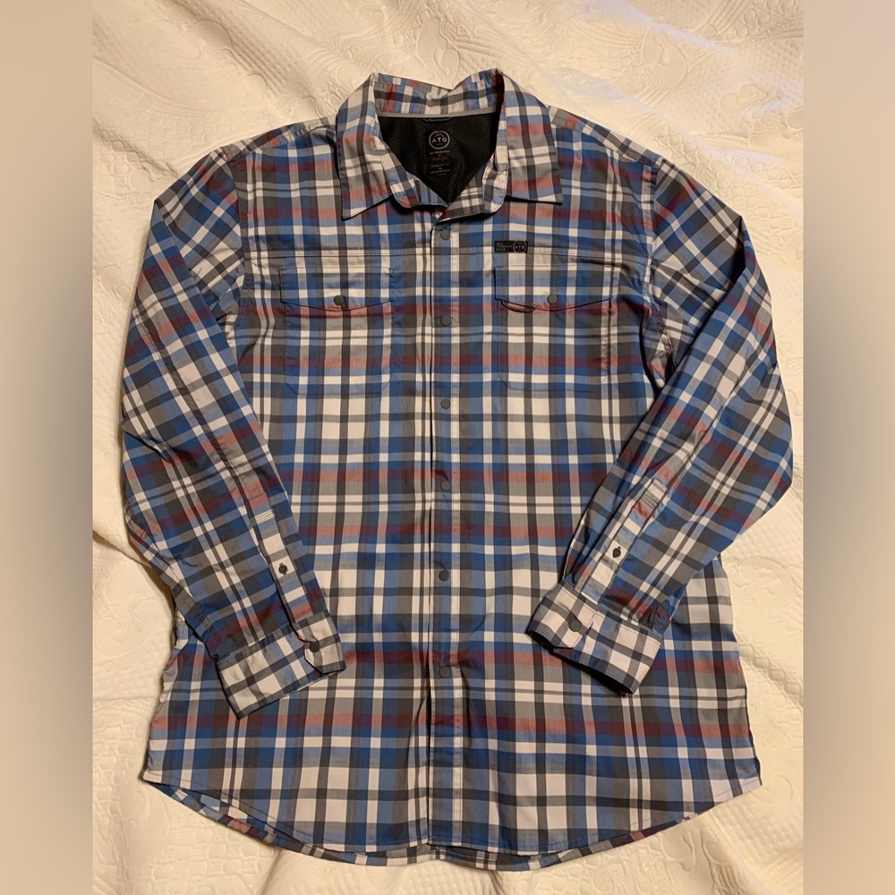 NWOT-  ATG All Terrain Gear by Wrangler men’s button down shirt